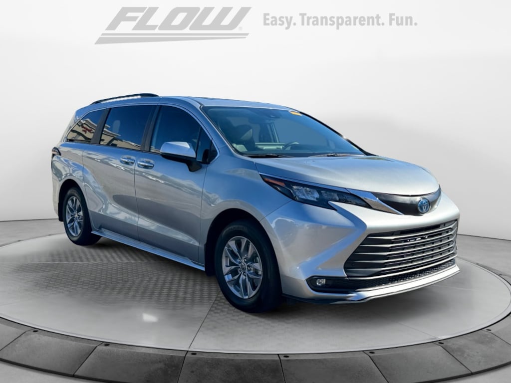 Certified 2025 Toyota Sienna XLE Minivan