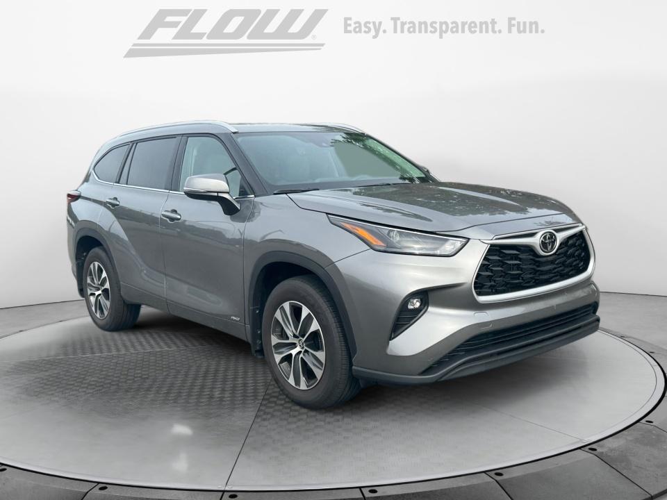 Certified 2026 Toyota Highlander Hybrid XLE SUV