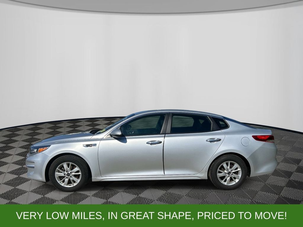 Used 2017 Kia Optima LX Sedan