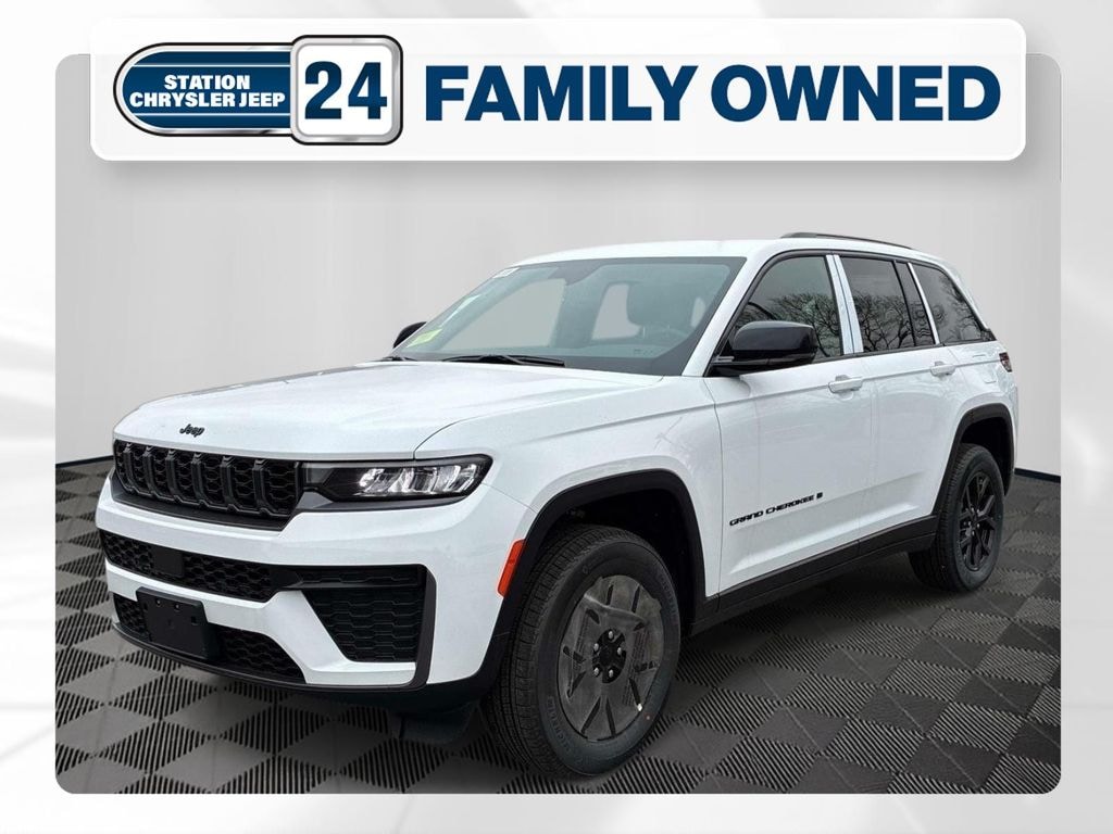 New 2026 Jeep Grand Cherokee Altitude 4x4 Sport Utility