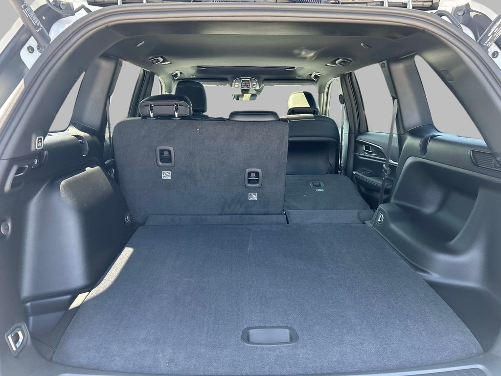 New 2026 Jeep Grand Cherokee Altitude 4x4 Sport Utility