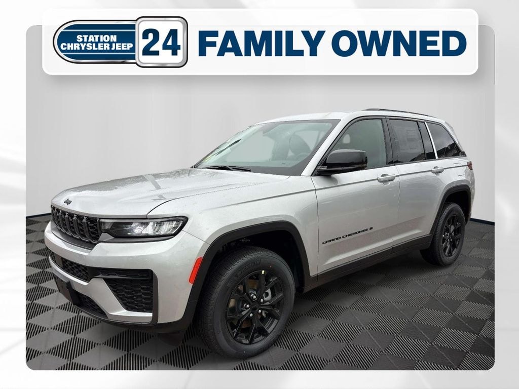 New 2026 Jeep Grand Cherokee Altitude 4x4 Sport Utility
