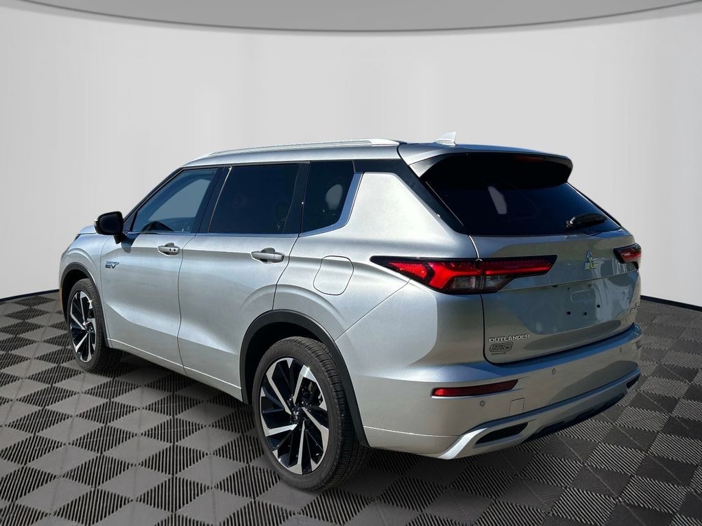 Used 2025 Mitsubishi