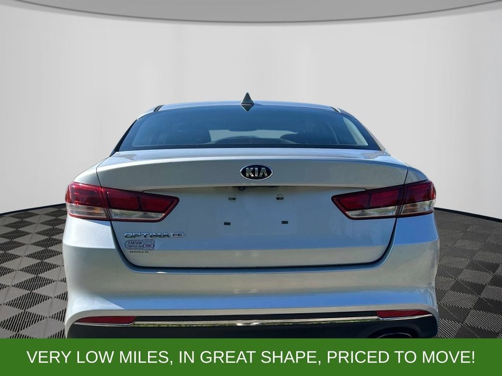 Used 2017 Kia Optima LX Sedan