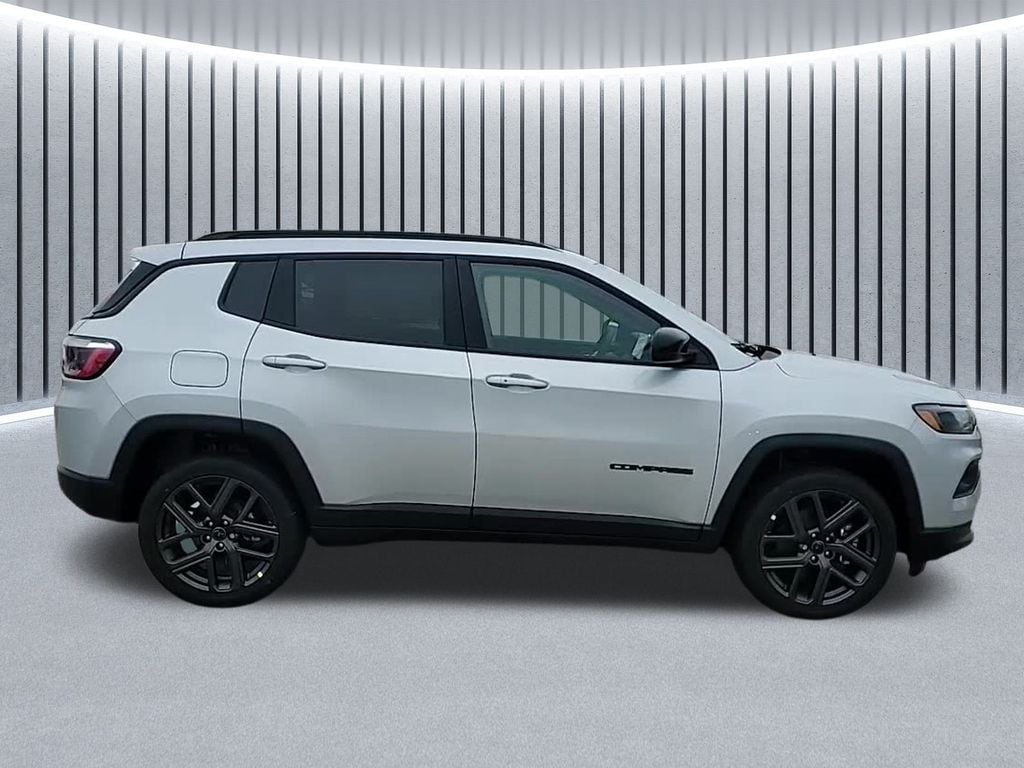 New 2026 Jeep Compass LATITUDE ALTITUDE 4X4 Sport Utility
