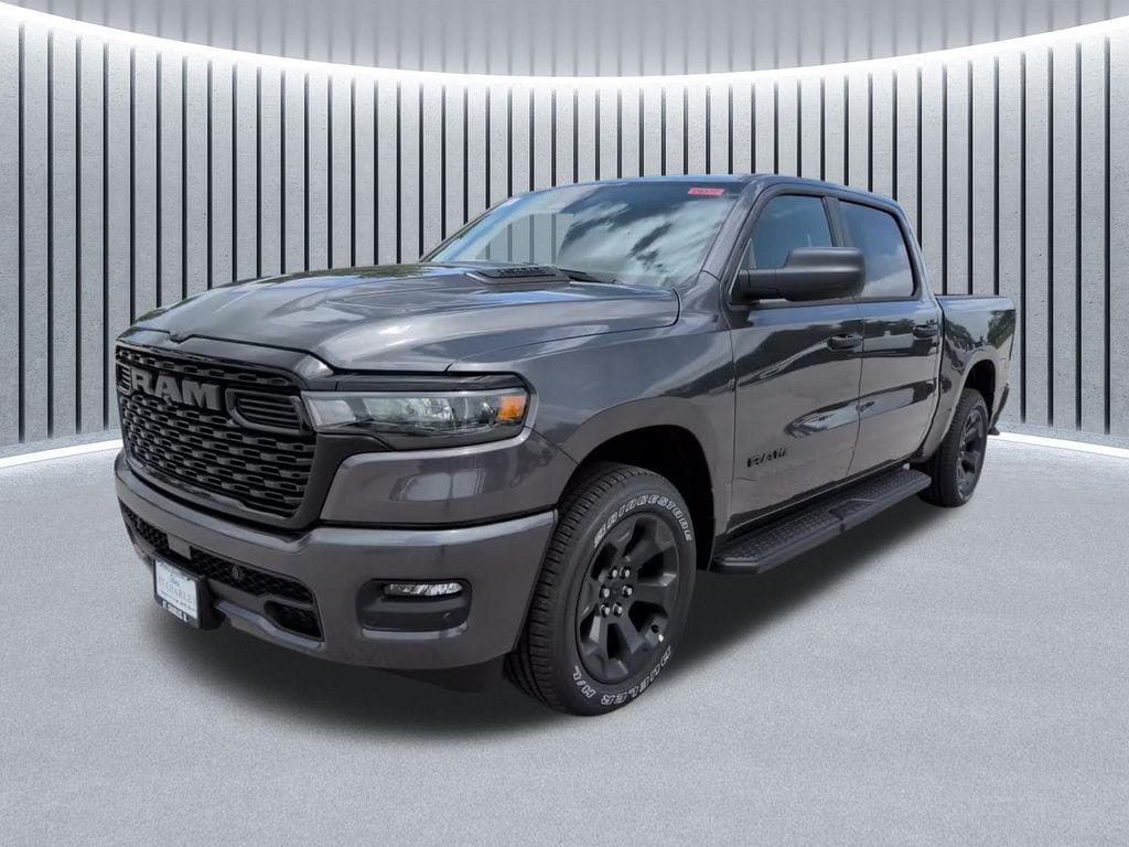 New 2026 Ram 1500 EXPRESS CREW CAB 4X4 5'7 BOX Pickup