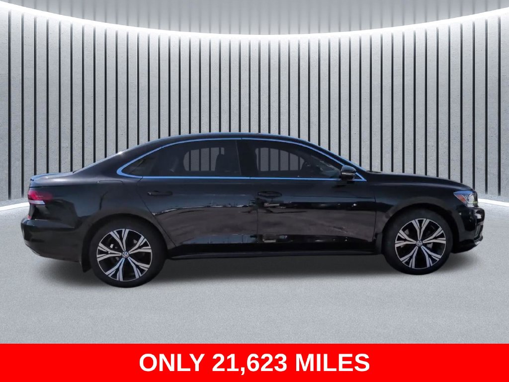Used 2022 Volkswagen Passat 2.0T SE Sedan