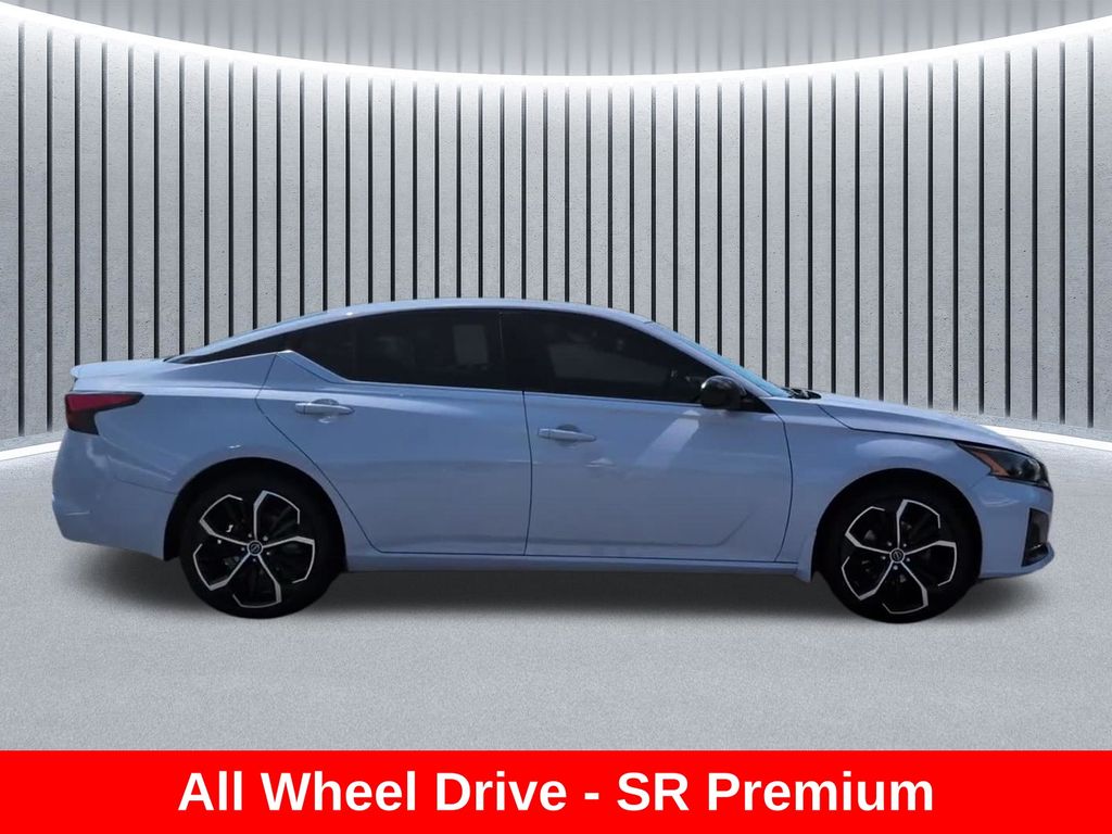 Used 2024 Nissan Altima 2.5 SR Sedan