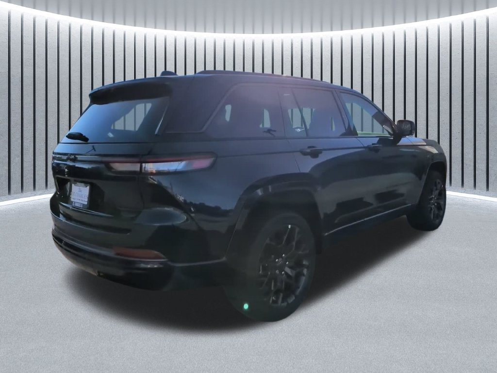 New 2027 Jeep Grand Cherokee SUMMIT 4X4 Sport Utility