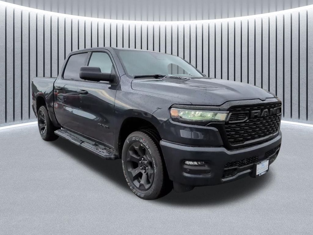 New 2026 Ram 1500 EXPRESS CREW CAB 4X4 5'7 BOX Pickup