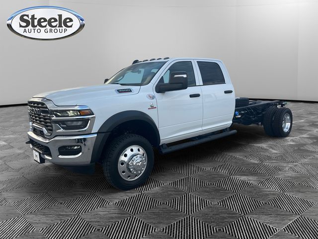 2026 Ram 4500 Chassis Cab TRADESMAN  CREW  4X4 84' CA Pickup