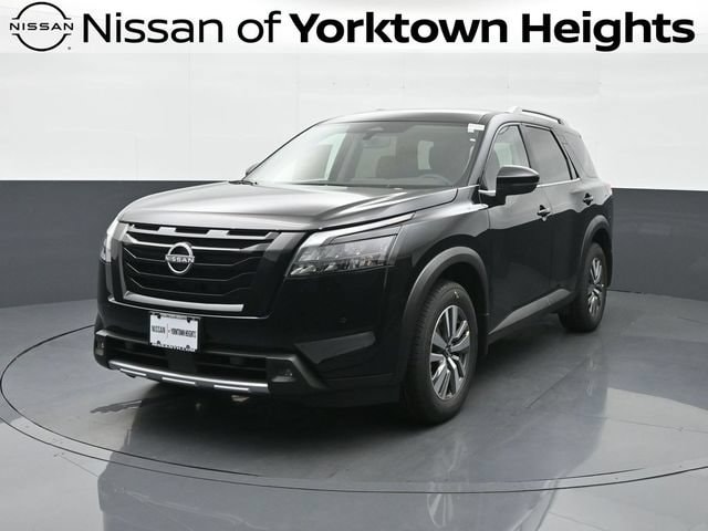 2025 Nissan Pathfinder SL 4WD 