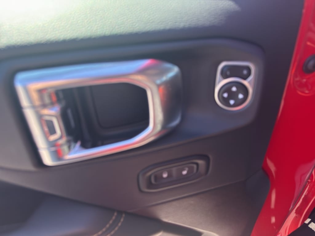 2025 Jeep Wrangler 4xe Sahara 4XE - Photo 14