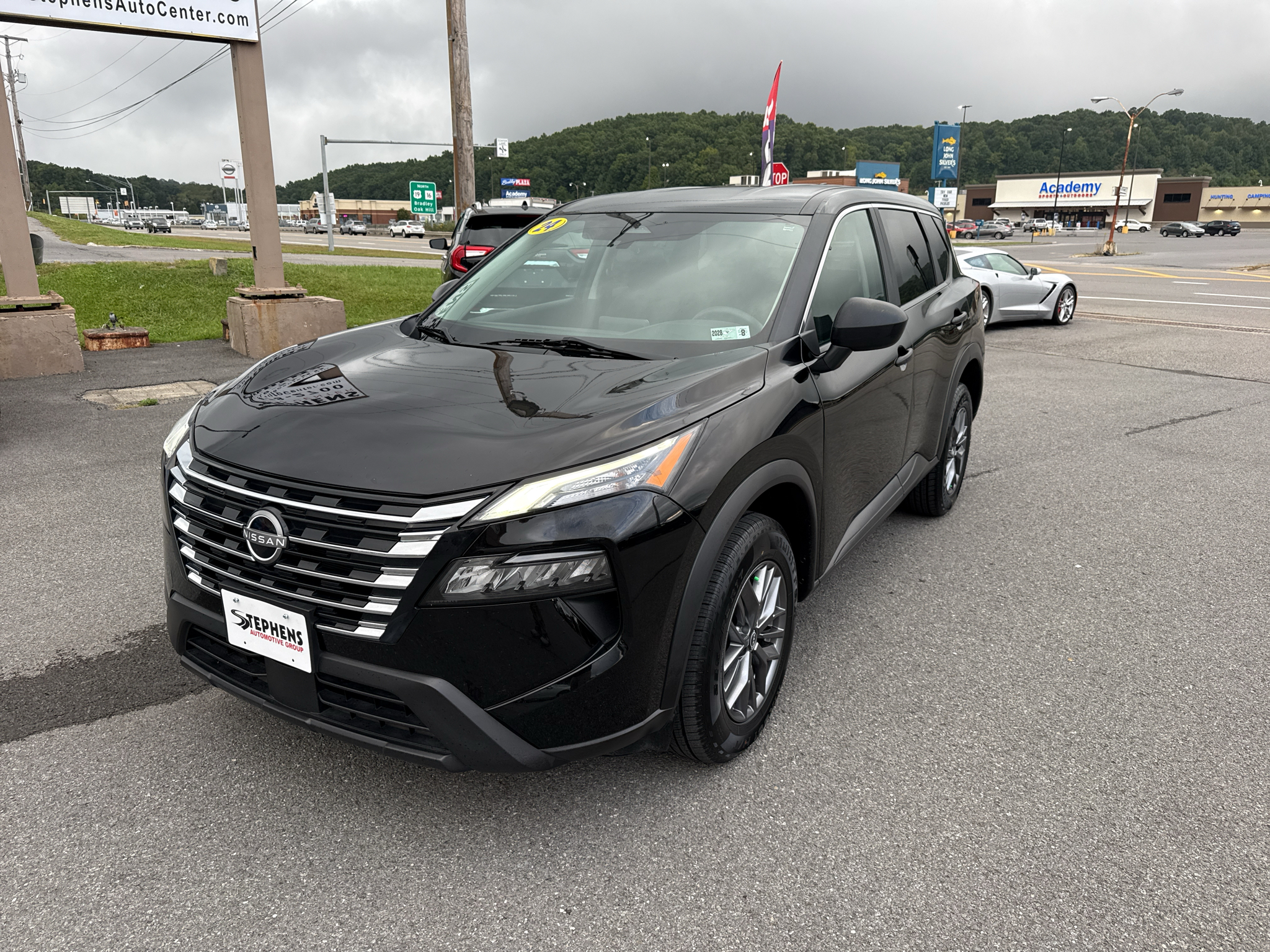 Used 2024 Nissan Rogue S SUV