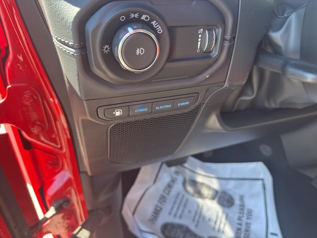 2025 Jeep Wrangler 4xe Sahara 4XE - Photo 15