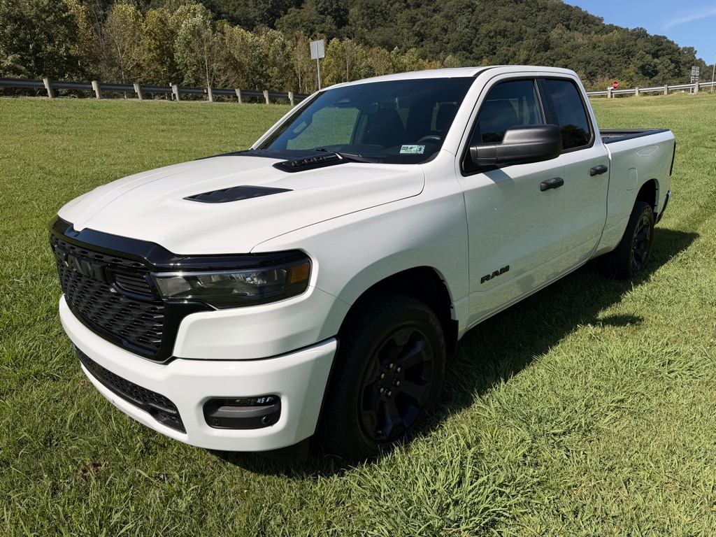 2026 RAM 1500 Pickup Express