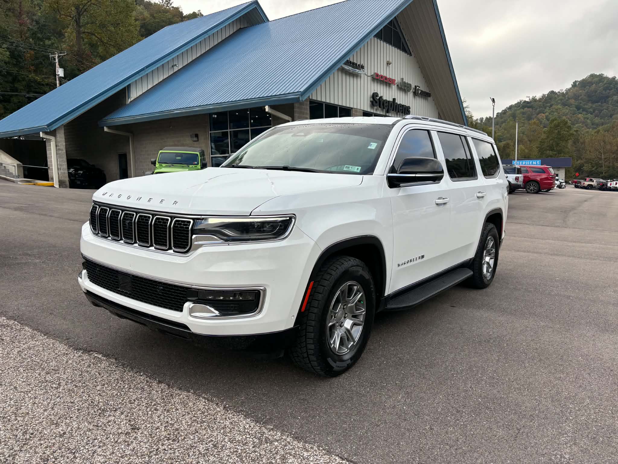 2023 Jeep Wagoneer