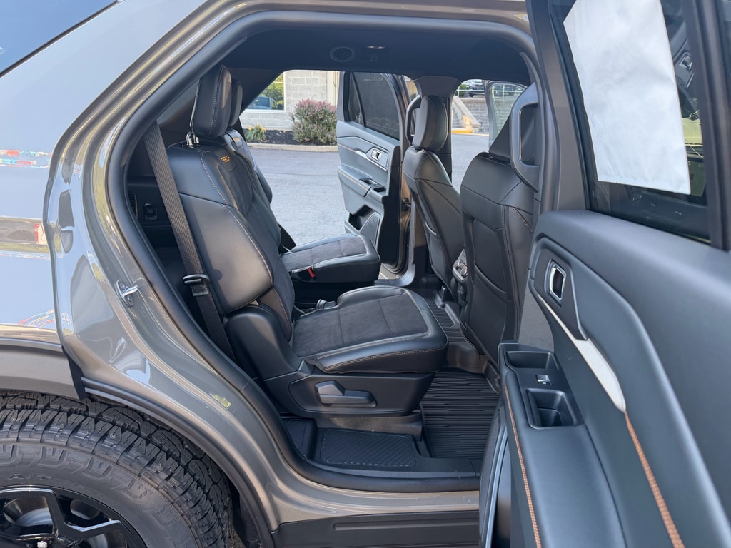 2026 Ford Explorer Tremor - Photo 12