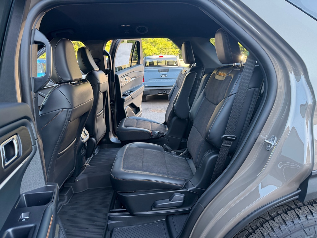 2026 Ford Explorer Tremor - Photo 8
