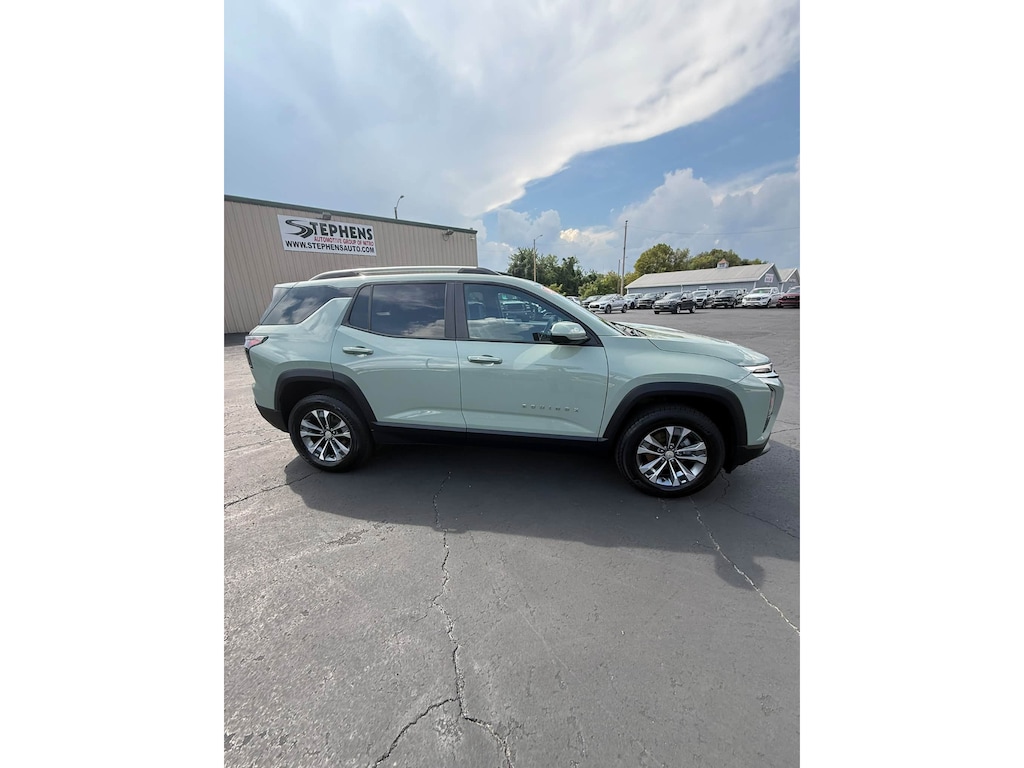 Used 2025 Chevrolet Equinox LT SUV