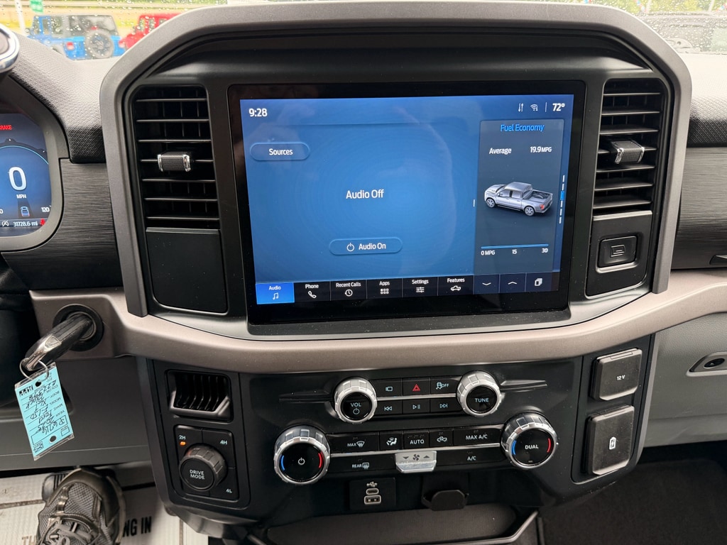 2025 Ford F-150 XLT - Photo 18