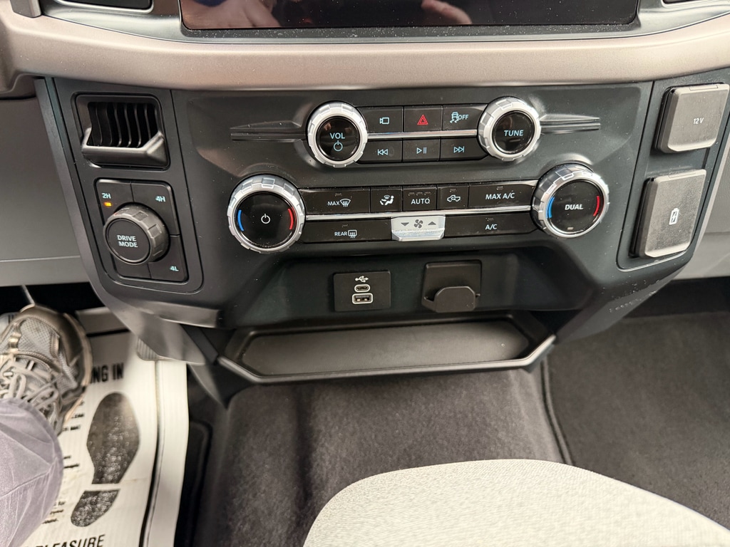 2025 Ford F-150 XLT - Photo 19