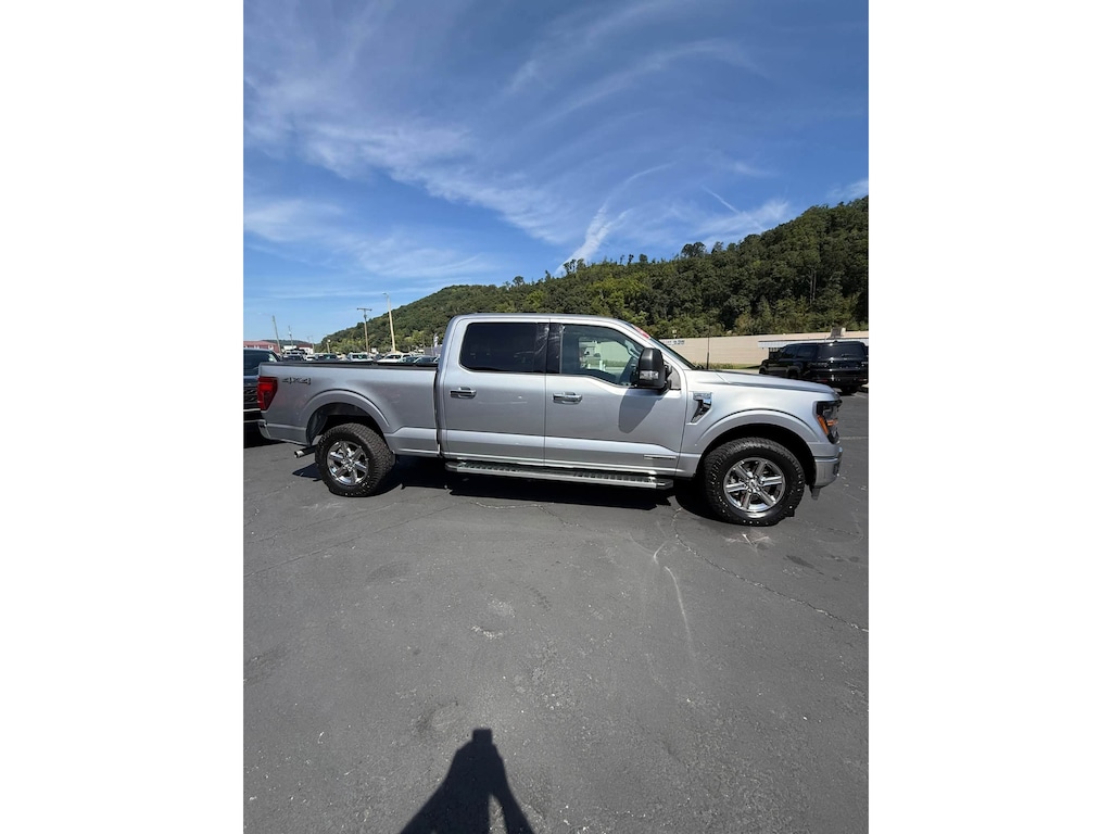 Used 2024 Ford F-150 XLT Truck SuperCrew Cab