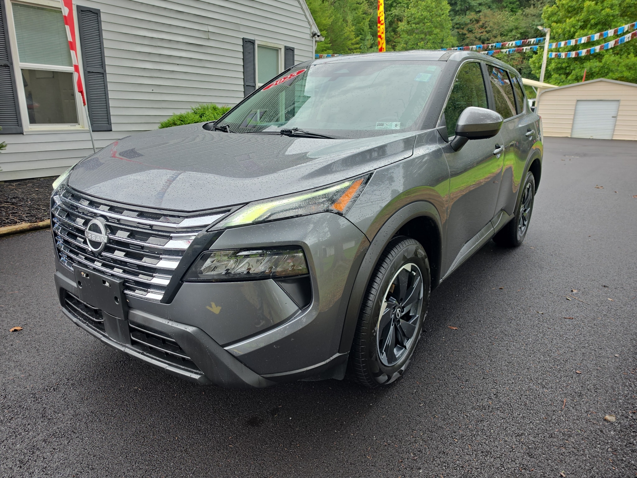 2025 Nissan Rogue SV