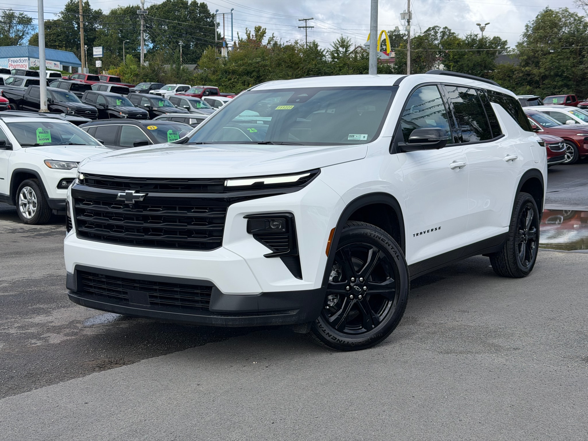 2027 Chevrolet Traverse LT