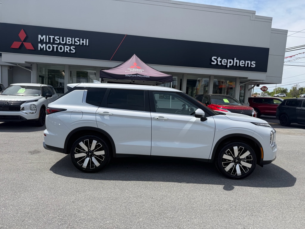 2026 Mitsubishi Outlander
