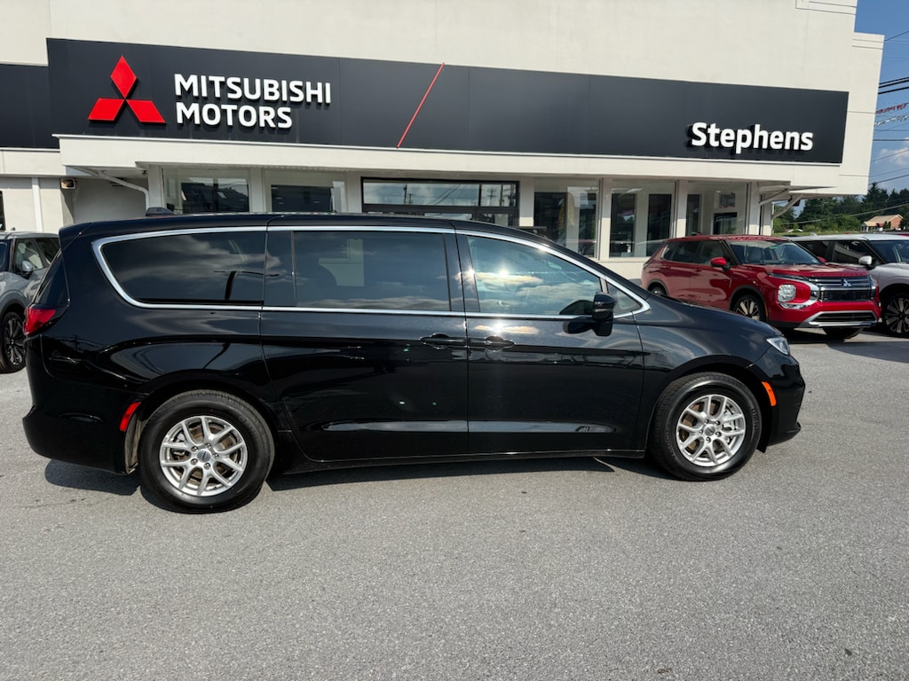 2025 Chrysler Pacifica