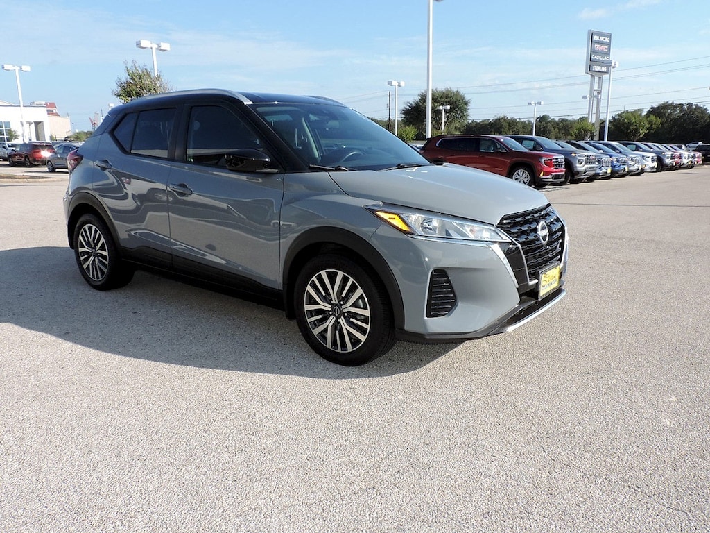 Used 2023 Nissan Kicks SV Xtronic CVT SUV