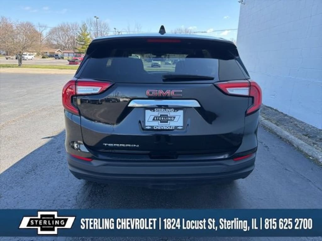 Used 2024 GMC Terrain SLE SUV