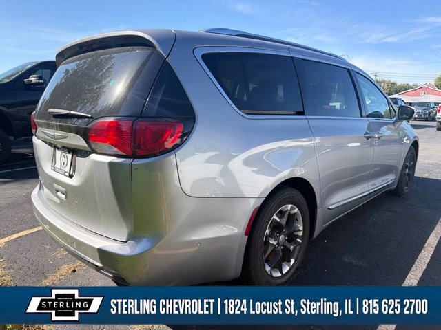 Used 2018 Chrysler Pacifica Touring L Minivan
