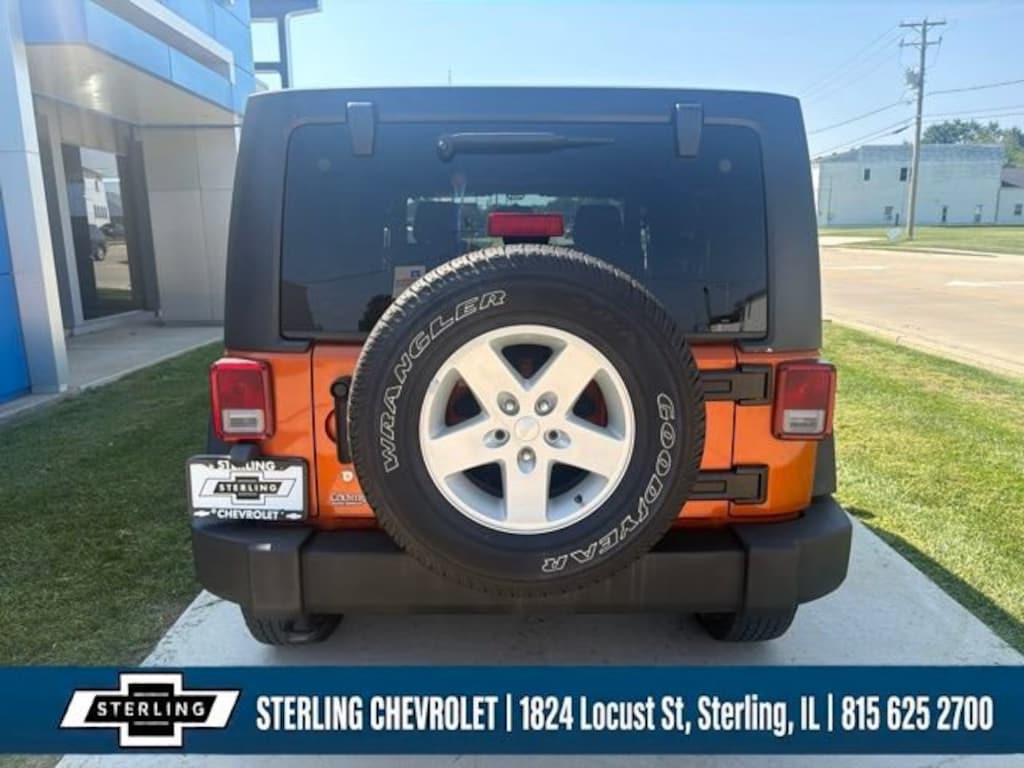 Used 2011 Jeep Wrangler Unlimited Sport SUV