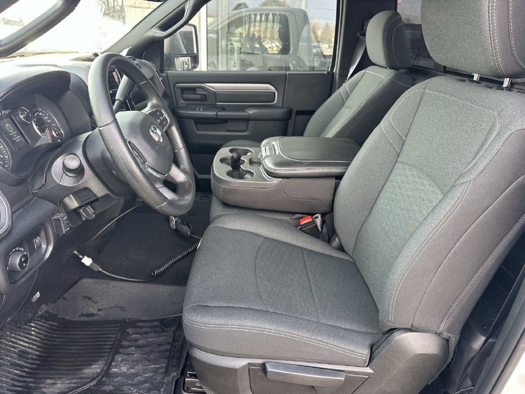 2026 RAM 3500 Tradesman - Photo 8