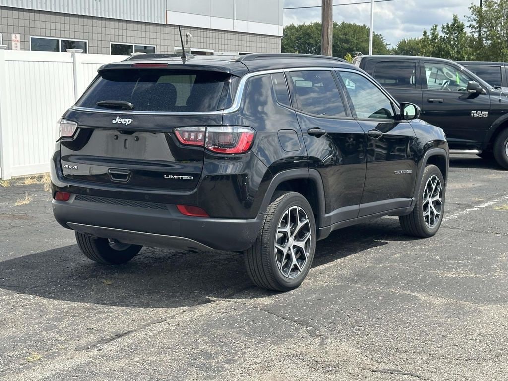 Used 2024 Jeep Compass