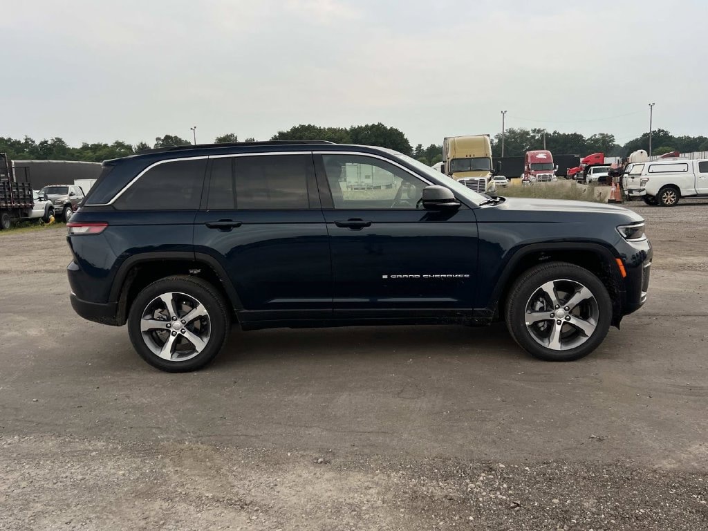 New 2026 Jeep Grand Cherokee Limited Sport Utility