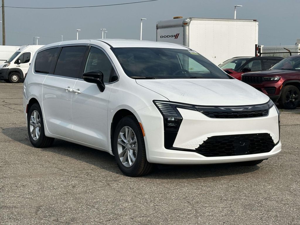 2027 Chrysler Pacifica Select