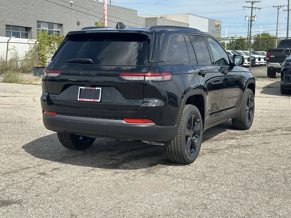 New 2027 Jeep Grand Cherokee Limited Sport Utility