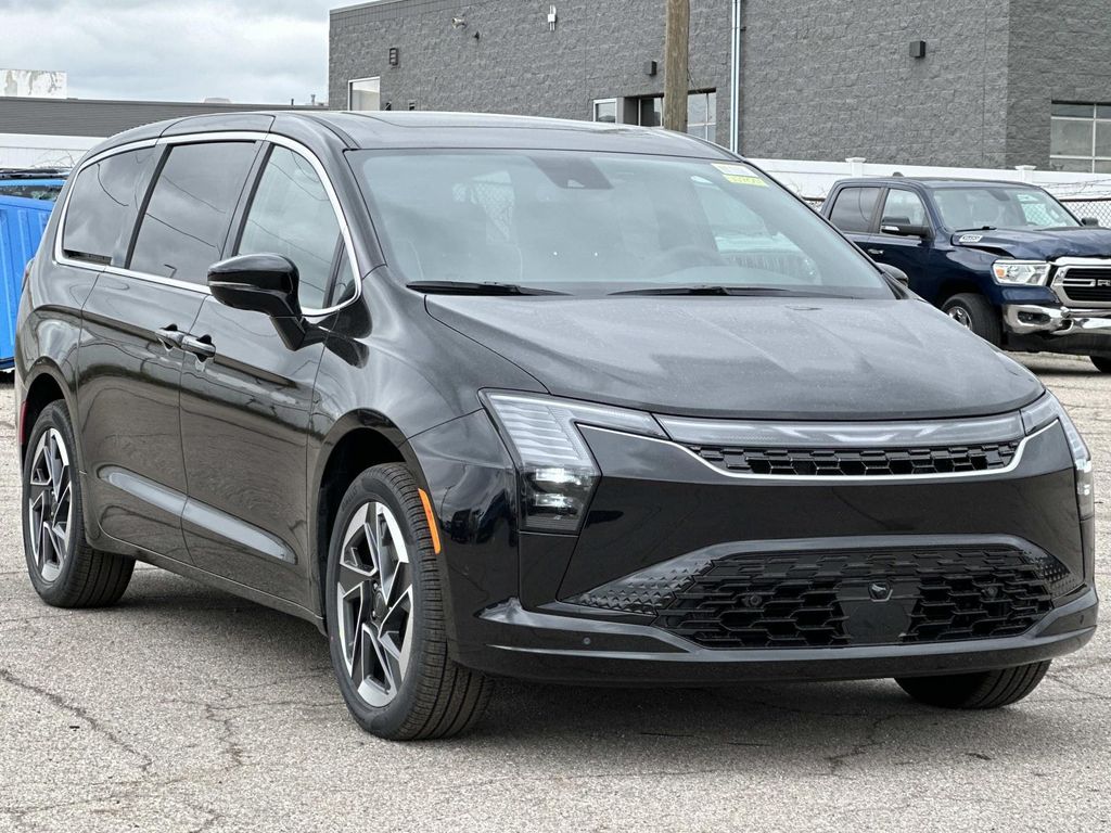 2027 Chrysler Pacifica Limited