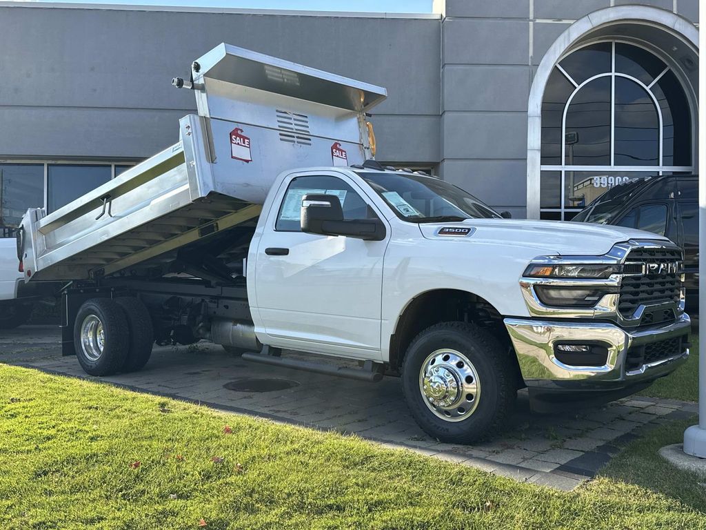 2026 RAM 3500 Chassis