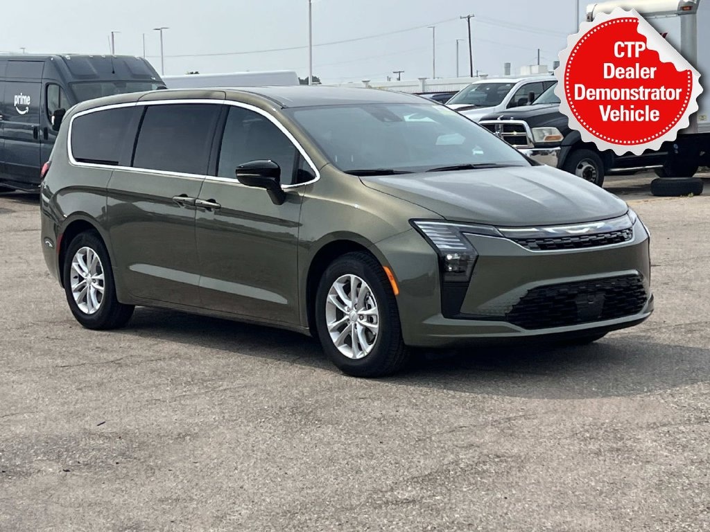 New 2027 Chrysler Pacifica Select Passenger Van