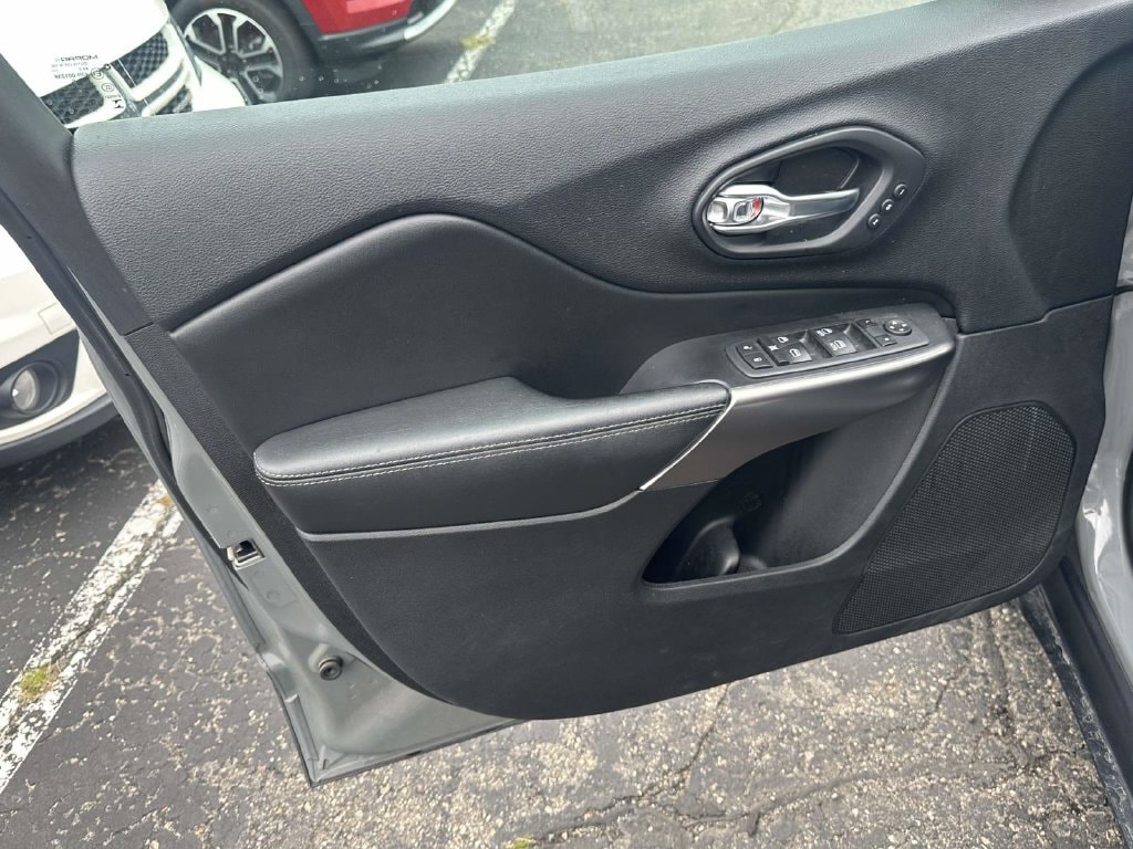 Photo 16