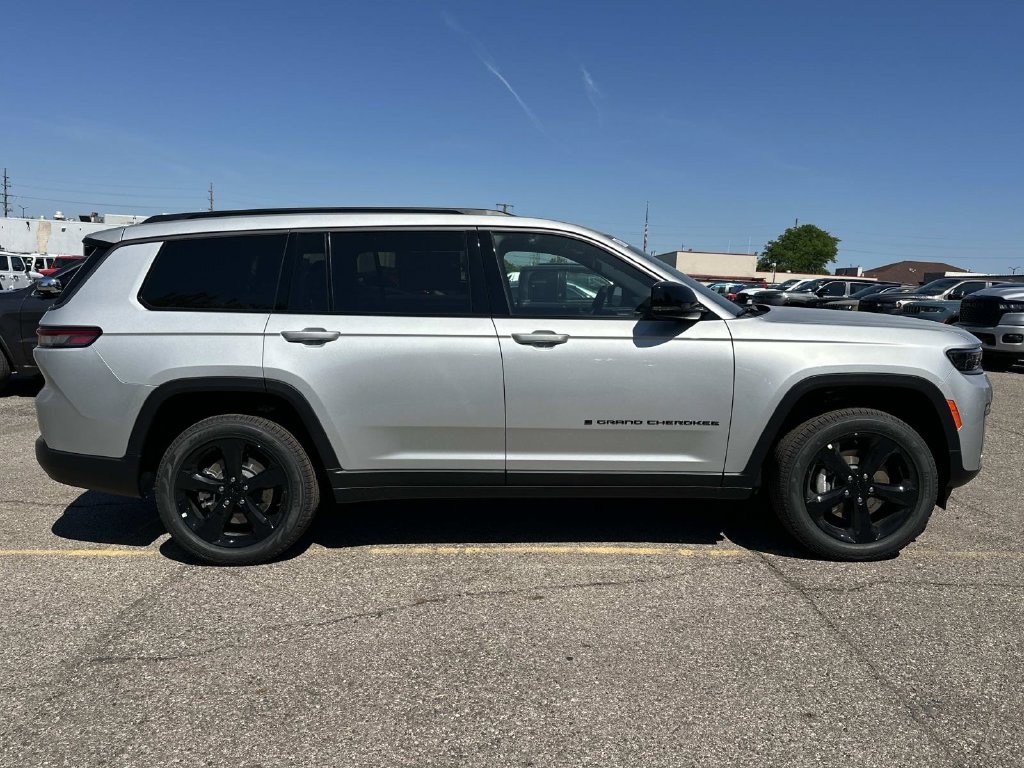 New 2026 Jeep Grand Cherokee L Limited Sport Utility