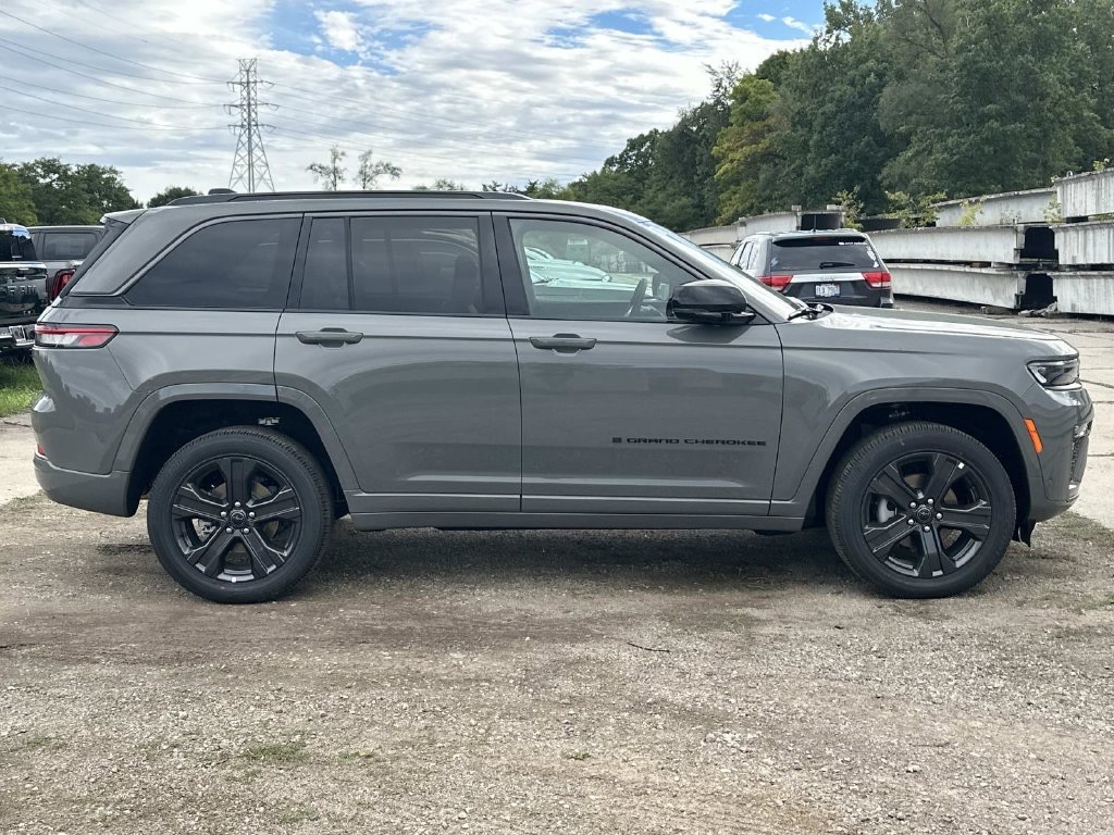 New 2027 Jeep Grand Cherokee Limited Sport Utility