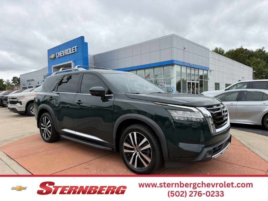 2023 Nissan Pathfinder Platinum