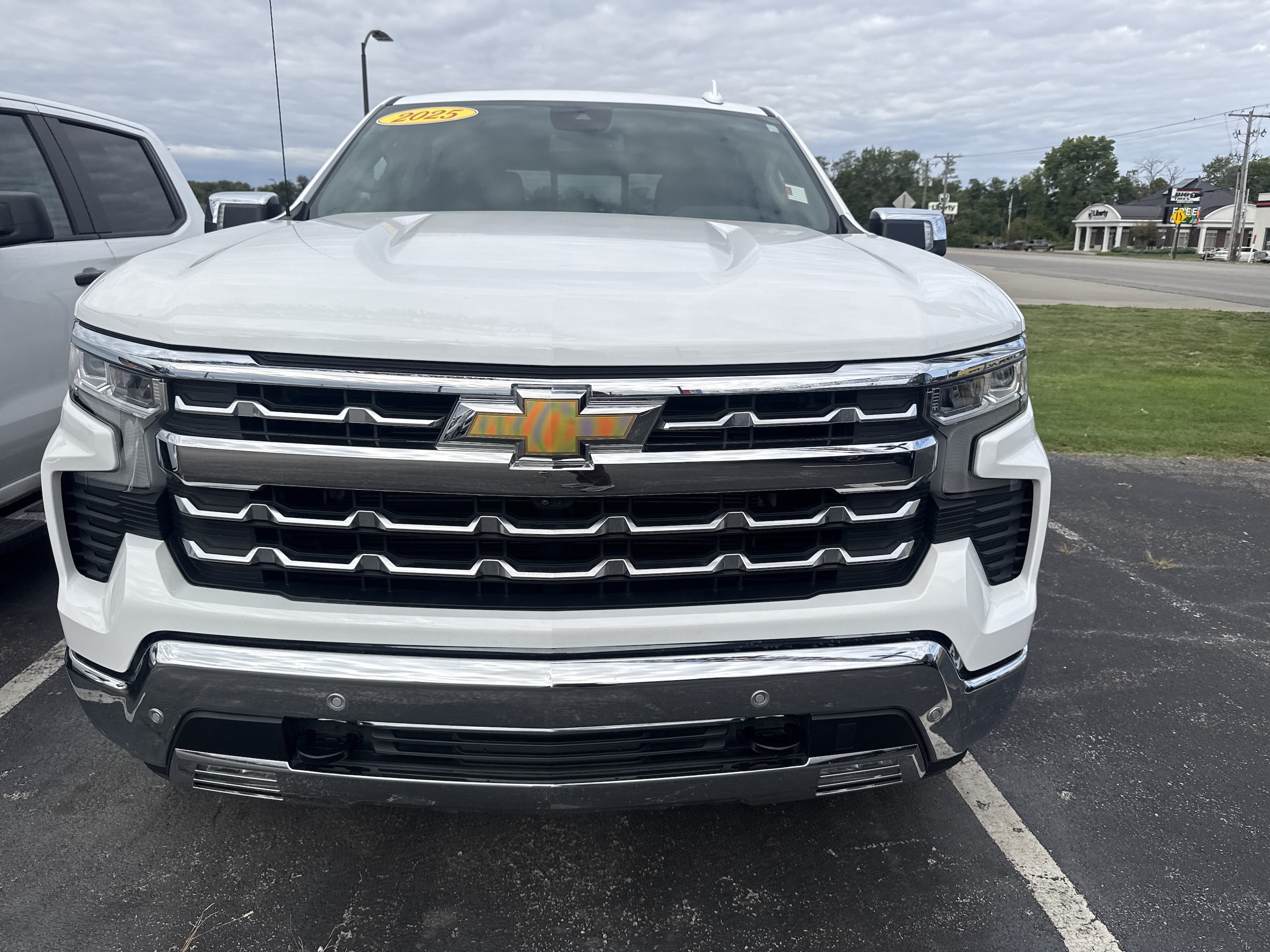 2025 Chevrolet Silverado 1500 LTZ - Photo 2