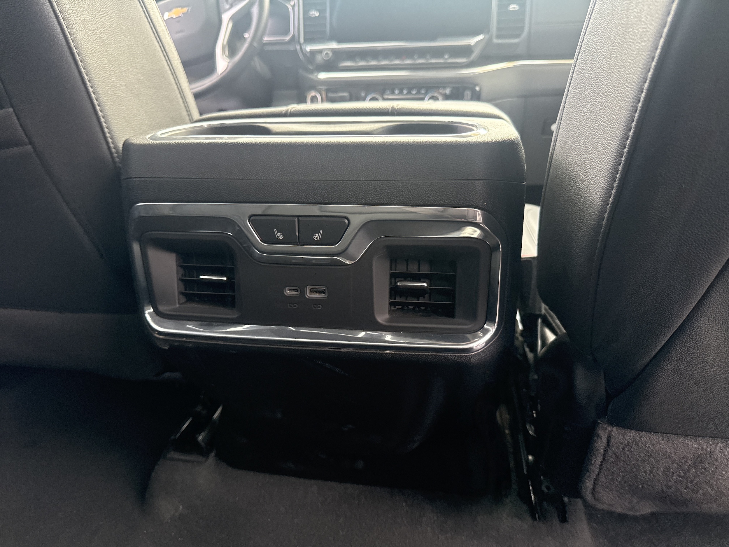 2025 Chevrolet Silverado 1500 LTZ - Photo 17