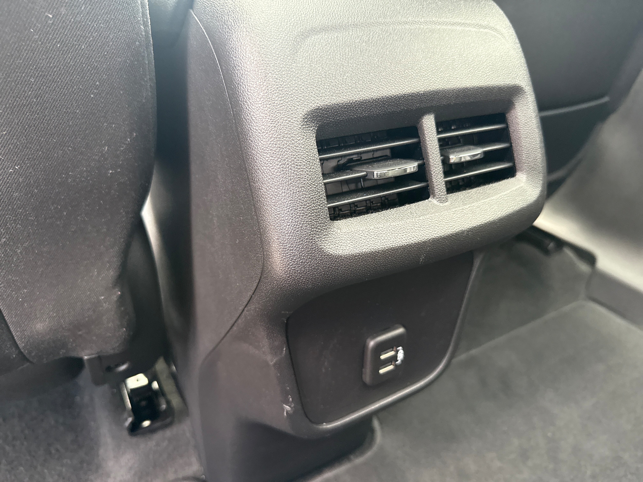 2024 GMC Terrain SLE - Photo 18